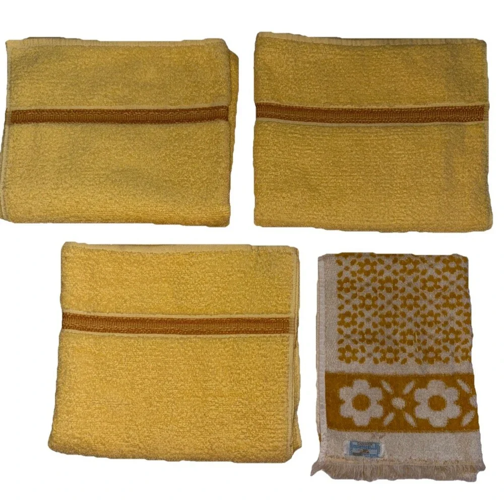 3 Vintage 70s Yellow/Gold St Mary’s Cotton Bath Towels & Flower Power Hand Towel